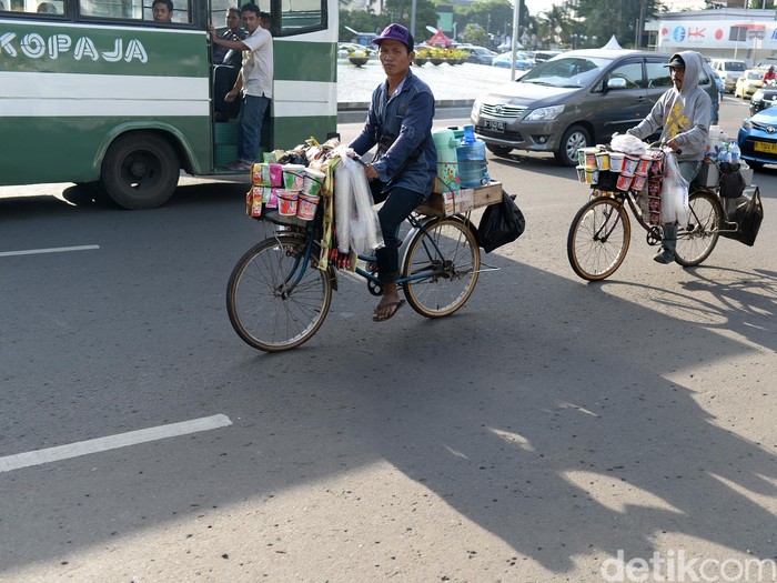 Penjual Kopi Keliling