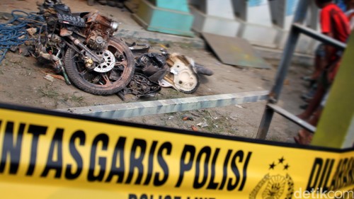 Garis polisi atau police line. dikhy sasra/ilustrasi/detikfoto