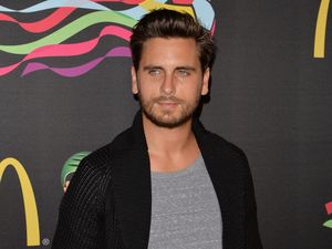 Khloe Kardashian Dikabarkan Hamil Anaknya, Begini Respons Scott Disick