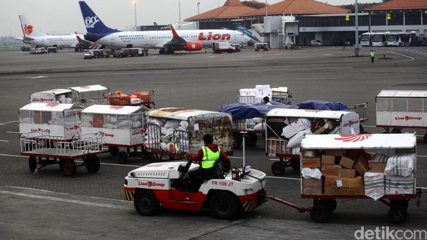 Ramai Tiket Pesawat Mahal &  Bagasi Berbayar, Bagaimana di Luar Negeri?