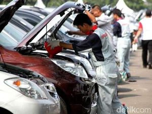Rajin Ganti Oli, Biaya Servis Bisa Lebih Hemat Lho!