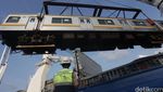 18 KRL dari Jepang Tiba di Tanjung Priok