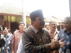 Pakde Karwo Ingin Kampung Majapahit Seperti Gili Trawangan