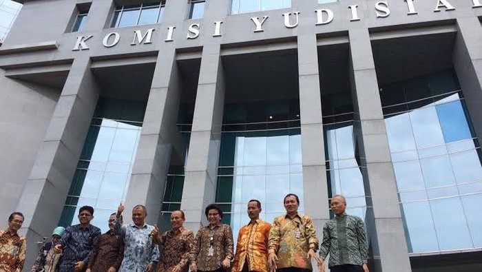 Hadapi Banjir Praperadilan, KPK Gandeng KY Awasi Hakim