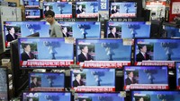 Tayangan televisi menampilkan uji coba  bom hidrogen Korea Utara. Korut mengklaim telah berhasil melakukan uji coba bom tersebut. Kim Hong-Ji/Reuters.