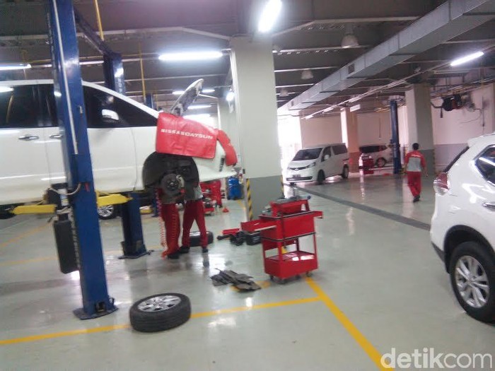Bengkel mobil umum