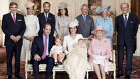 Tak hanya Kate dan William, seluruh keluarga besar Kerajaan Inggris juga menyambut bahagia kelahiran Putri Charlotte. REUTERS/Mario Testino/detikFoto.