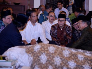 Momen Obrolan Akrab Jokowi, JK, Zulkifli, dan Paloh di Rumah Pramono