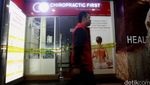 Polisi Segel Klinik Chiropractic First