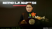 Permasalahan di belahan dunia yang disorotinya antara lain ketegangan antara Iran dan Arab Saudi, juga keprihatinan mendalam atas uji coba bom hidrogen yang dilakukan oleh Republik Demokratik Rakyat Korea pada 6 Januari 2016.