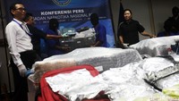 Badan Narkotika Nasional mengungkap peredaran 800 Kg ganja dan 17,4 Kg sabu di Pulau Sumatera.