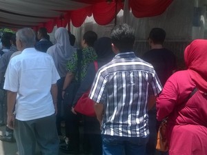 Ragam Pilkada, Dugaan Politik Uang hingga Biayai Bus Ziarah Warga