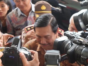 Menko Luhut Minta KPK Lebih Gencar Usut Tindak Pidana Pencucian Uang