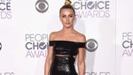 Bertabur Artis di Red Carpet People Choice Awards 2016