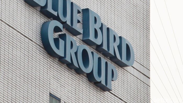 Blue Bird: Kami Tak Pernah Suruh Pengemudi Demo