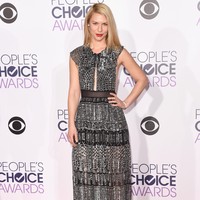 Claire Danes Menangis Histeris Saat Tahu Hamil di Usia 44, Tak Menyangka