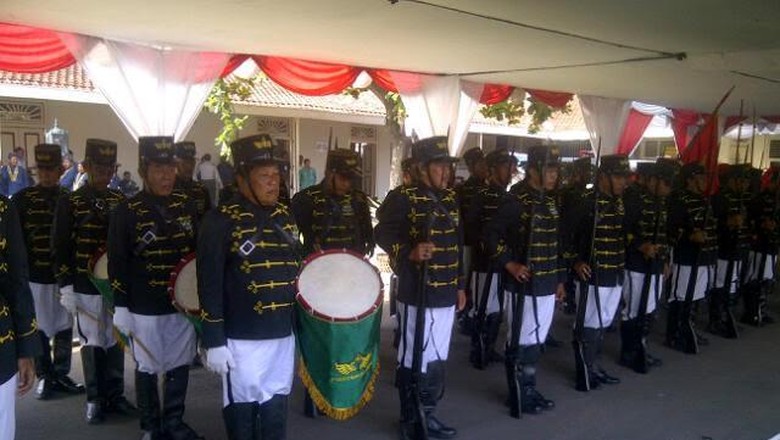 KBPH Prabu Suryodilogo Dilantik Jadi Paku Alam X KBPH Prabu Suryodilogo Dilantik Jadi Paku Alam X