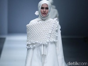 Tidak Lagi Colorful, Seperti Apa Gaya Hijab yang Akan Tren di 2016?