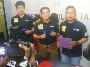 Ungkap Jaringan Judi Bola Online, Polresta Medan Ringkus 2 Ibu Rumah Tangga