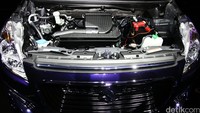 New Ertiga Dreza mengusung mesin K14B DOHC 4 silinder 1.400cc, Variable Valve Timing (VVT), Multi Point Injection (MPI), Metal Timing Chain dan Drive by Wire Technology yang akan membuat mobil ini mantap melesat di segala situasi namun lebih efisien dalam penggunaan bahan bakar.