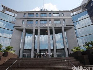 Mengenal Para Pesohor Hukum yang Lulus Tes Tertulis Calon Pimpinan KY