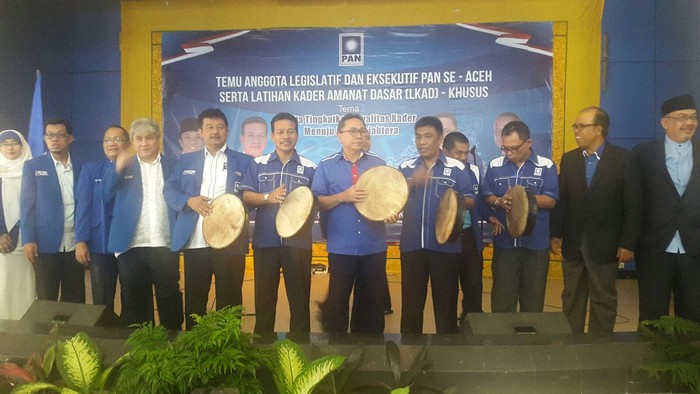 Zulkifli Hasan Umumkan PAN Usung Ahmad Farhan Hamid Sebagi Cagub Aceh 2017