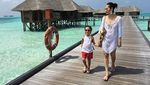 Happy Family! BCL, Ashraf dan Noah Asyik Liburan di Maladewa