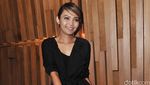 Rina Nose Lagi Kasmaran