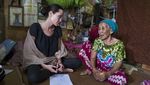10 Momen Aksi Sosial Angelina Jolie di 2015