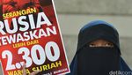 Aksi Kecam Invasi Rusia Ke Suriah