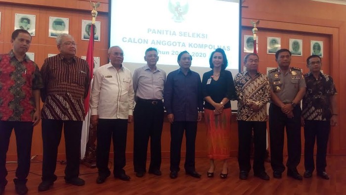 Calon Kompolnas Diperbolehkan Rangkap Jabatan kecuali Pengacara