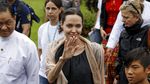 10 Momen Aksi Sosial Angelina Jolie di 2015