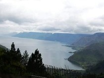 10 Danau Terbesar di Dunia dari Letusan Gunung Api, Ada Danau Toba