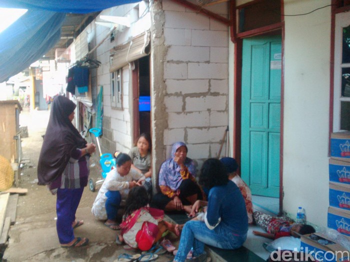 Duka Nenek Minah Ditinggal Kakek Anen