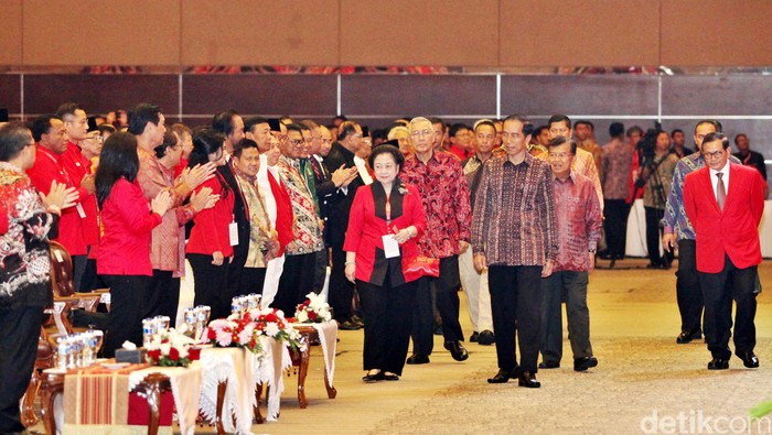 PDIP Akan Kembalikan Presiden Menjadi Mandataris MPR?