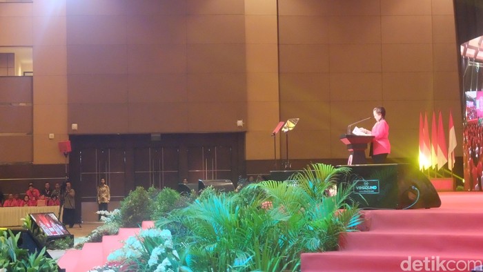 Mega: Tinjau Kontrak Karya! Yang Paling Heboh Soal PT Freeport