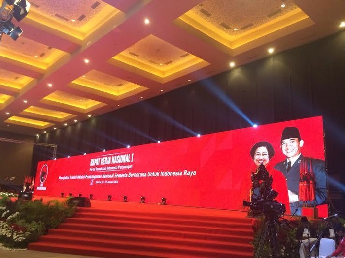Para Menteri Kabinet Kerja Hingga Gubernur Ahok Hadiri Rakernas PDIP