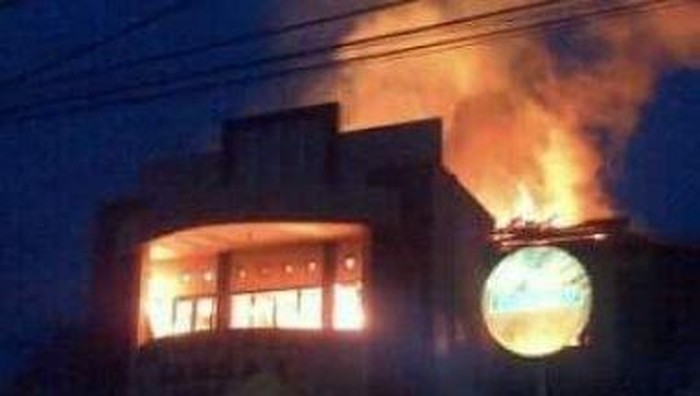 Lantai 2 Gedung Samsat Kabupaten Cirebon Terbakar