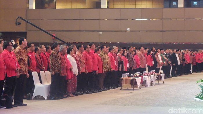 Bisik-bisik ke Mega, Ketum PAN Puji Tema Rakernas PDIP