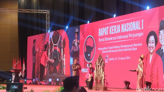 Ini Sederet Jagoan PDIP di Pilgub DKI Jika Risma Menolak