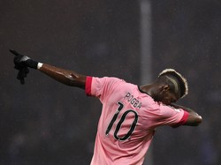 Tengah = Paul Pogba, dimainkan Conte di 78 laga. Foto: Pool