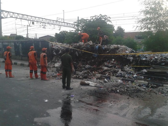 Korban Tewas dan Luka Akibat Tembok Roboh di Manggarai Dibawa ke RSCM