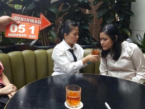 Kopi Ditaburi Sianida 15 Gram, Tak Heran Mirna Bereaksi Its Awful
