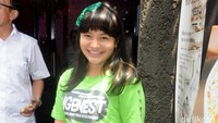 Amel Carla turut hadir dalam syukuran film Ngenestdi Hong Kong Cafe, Jakarta Pusat pada Senin (11/1/16). Pool/Ismail/detikFoto.