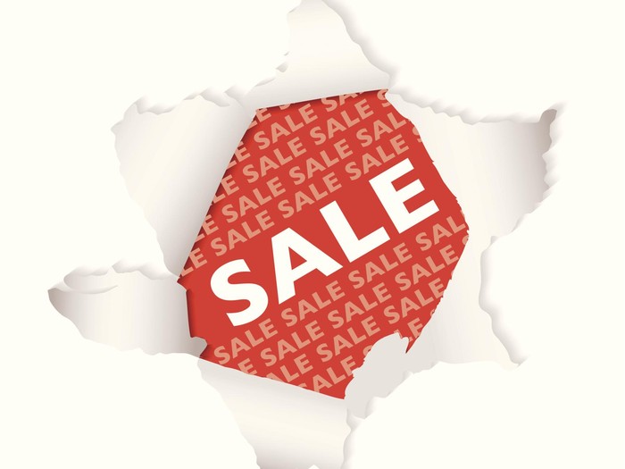 Logo Sale Red background sale tag with exploding hole and drop shadow