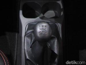 4 Cara Mudah Merawat Transmisi Mobil Manual