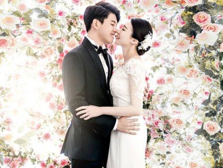 Foto: Dongho & Istri. Foto: Dongho & Istri.