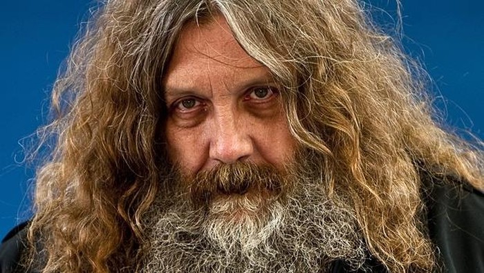 Penulis V for Vendetta Rilis Ulang Komik Pertamanya