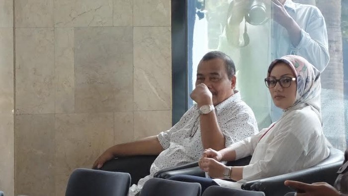 Menantu Atut Diperiksa KPK soal Kasus Suap Bank Banten