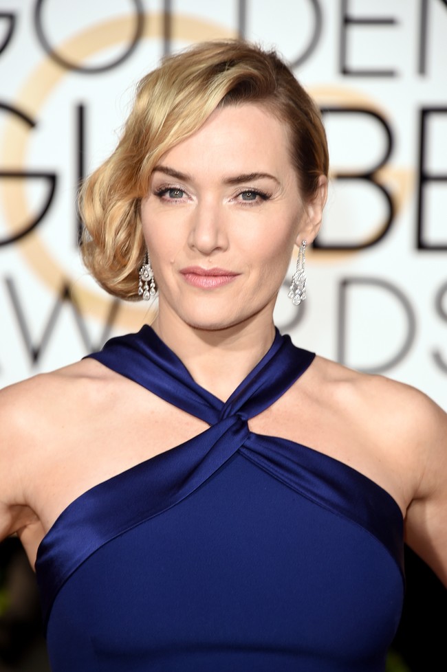 Kepada InStyle, Kate Winslet membocorkan isi lemari esnya yang penuh dengan sayuran. Kulkas kami selalu penuh bayam, kangkung, mentimun. Saya vegetarian dan suami saya adalah vegan, jadi ada banyak bahan nabati di rumah kami. Suamiku yang beralih menjadi vegan relatif baru, katanya. Foto: Getty Images